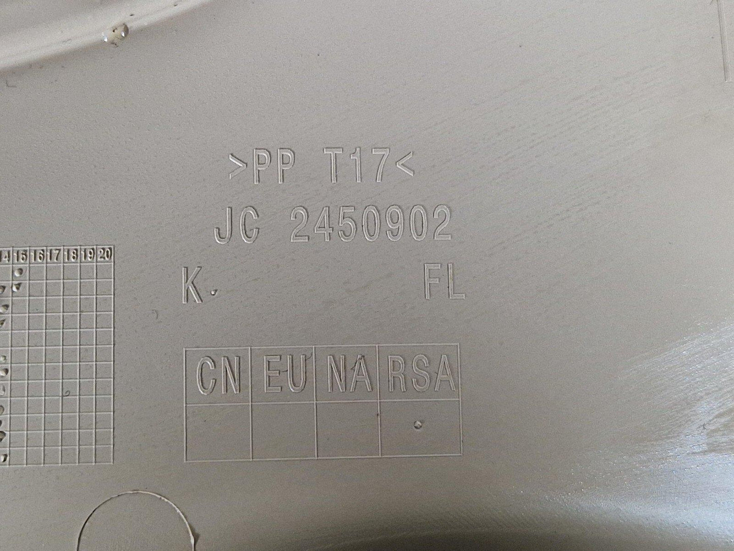 14-21 MERCEDES-BENZ C-CLASS W205 OEM FRONT PASSENGER SIDE N/S DOOR CARD PANEL