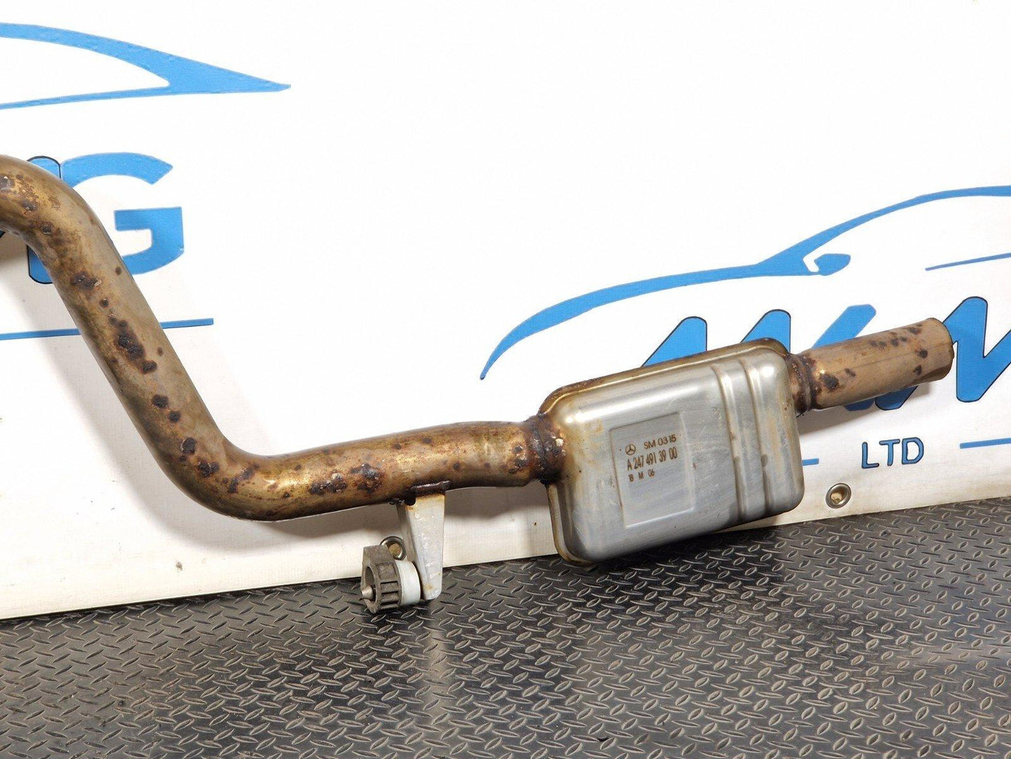 19-ON MERCEDES BENZ B CLASS W247 GENUINE REAR EXHAUST PIPE A2474913900