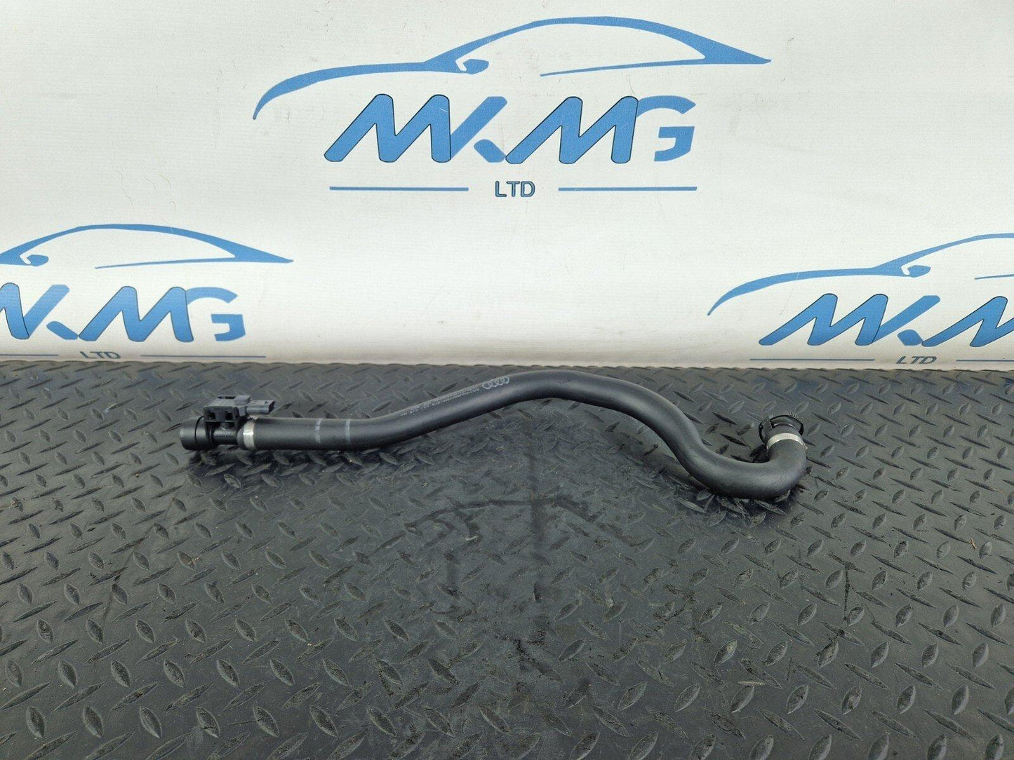 10-17 AUDI A8 4H CONNECTING PIPE HOSE LINE 079133817M