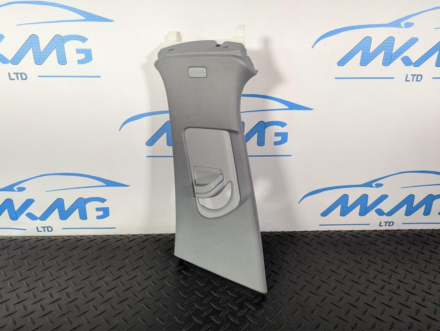 16-19 AUDI A4 B9 OEM LEFT PASSENGER SIDE B-PILLAR TRIM COVER 8W0867243E