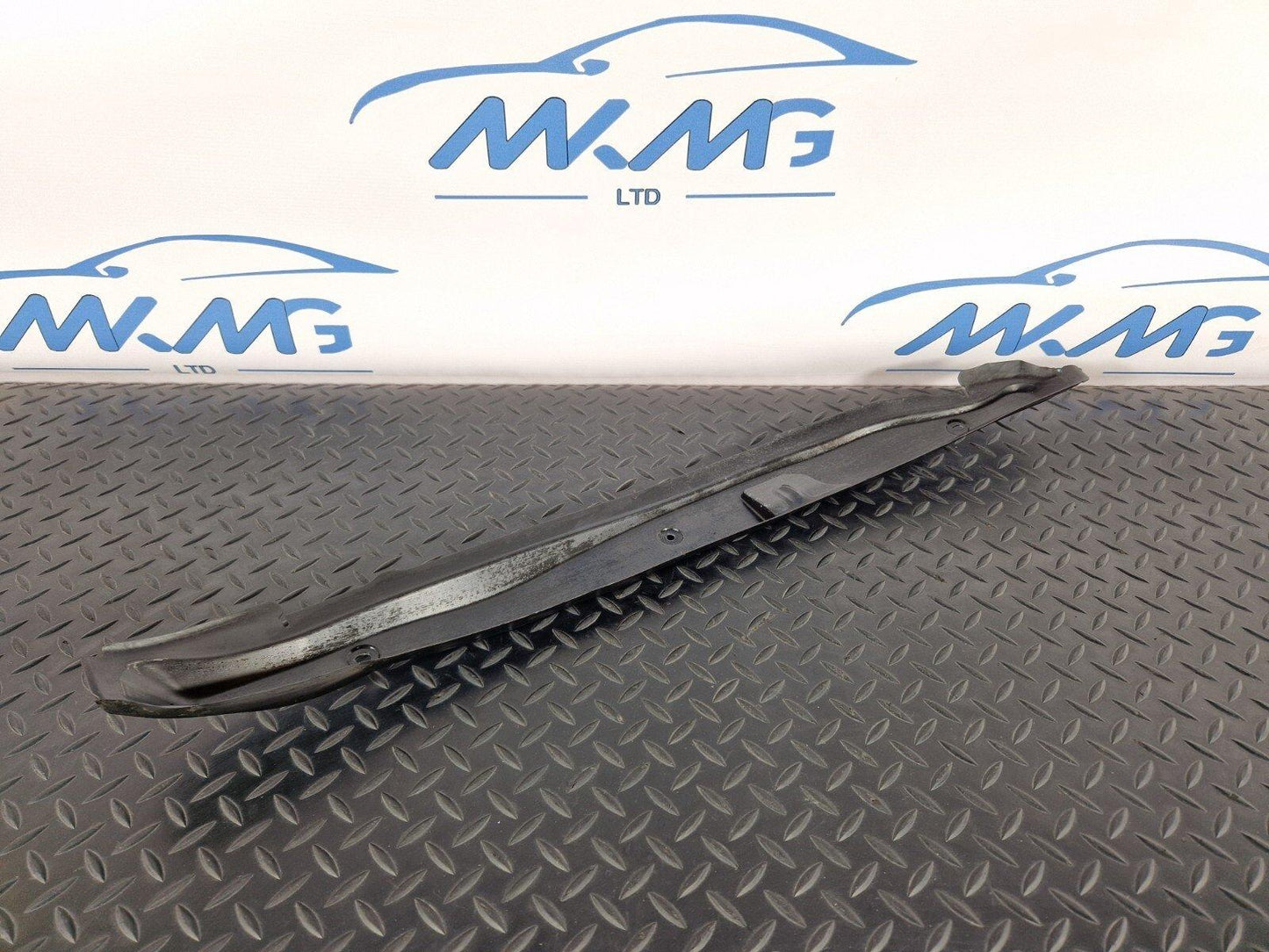19-ON MERCEDES BENZ B CLASS W247 FRONT LEFT FENDER REAR GAP COVER A2478890000