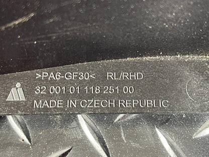 16-19 AUDI A4 B9 GENUINE GEAR SHIFTING MECHANISM MOUNTING FRAME 8W2863531