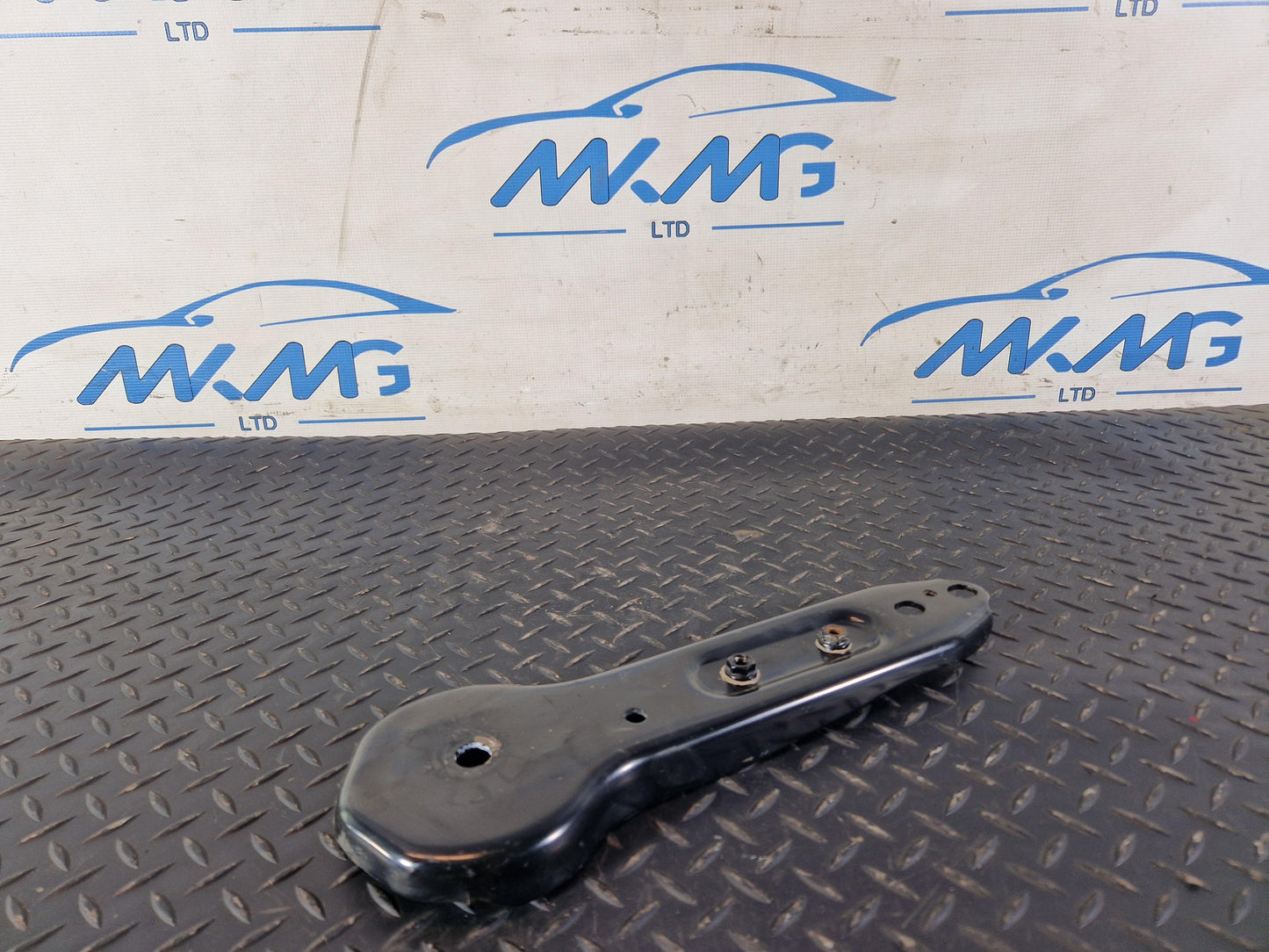 Land Rover Range Rover Evoque L551 SUSPENSION MOUNT BRACKET K8D25A364AB
