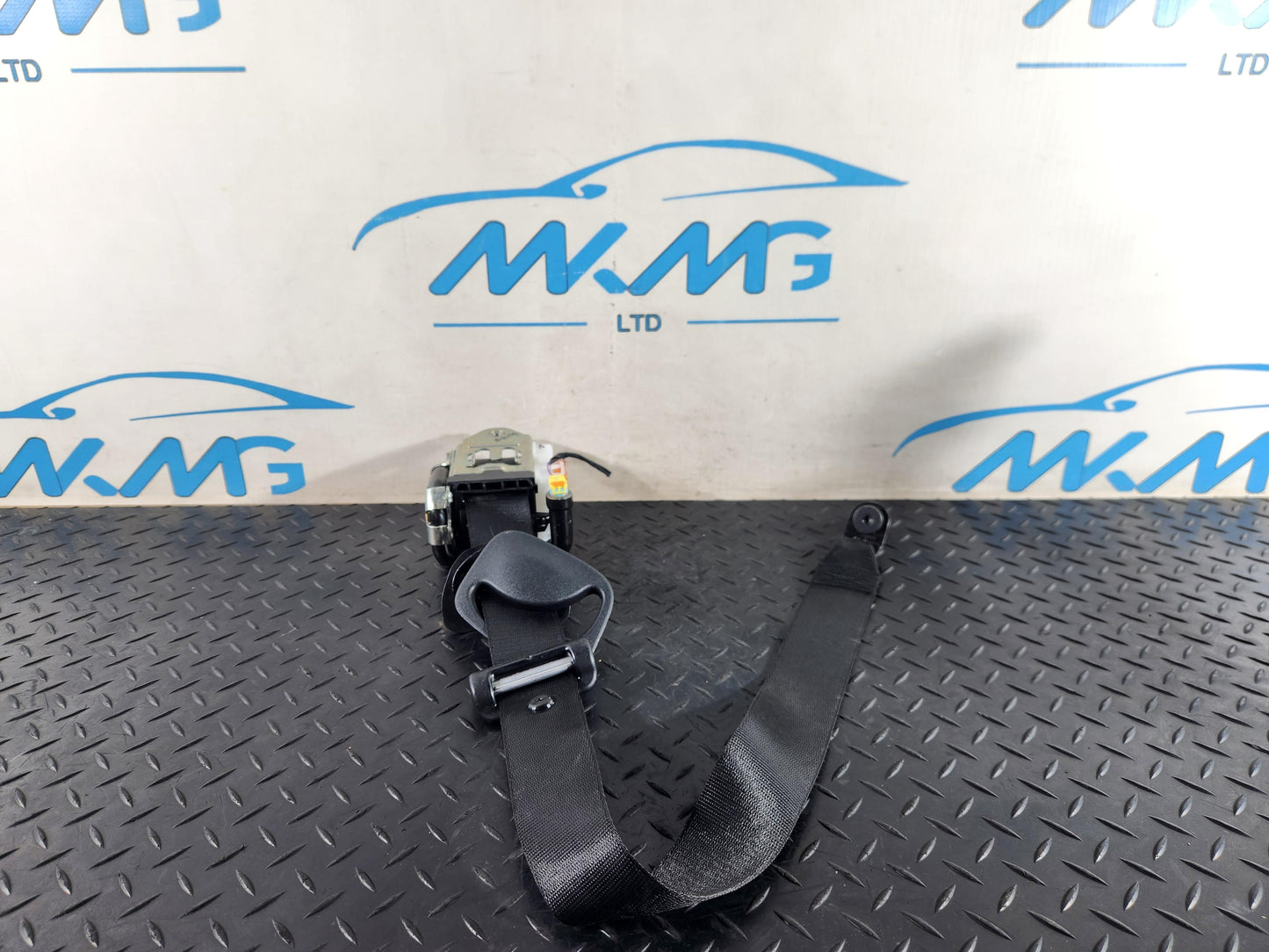 Mercedes-Benz GLA Front Left Passenger Side Seat Belt Genuine A2478604301