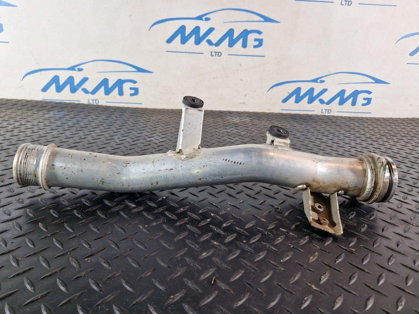 10-18 VW TOUAREG 7P GENUINE INTERCOOLER PIPE HOSE 7P0145762A