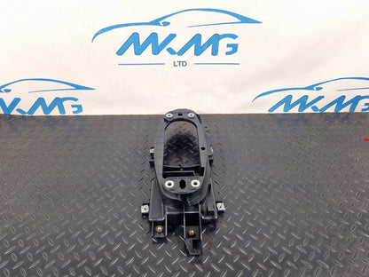 16-19 AUDI A4 AVANT B9 S-LINE GEAR SHIFTING MECHANISM MOUNTING FRAME 8W2863531