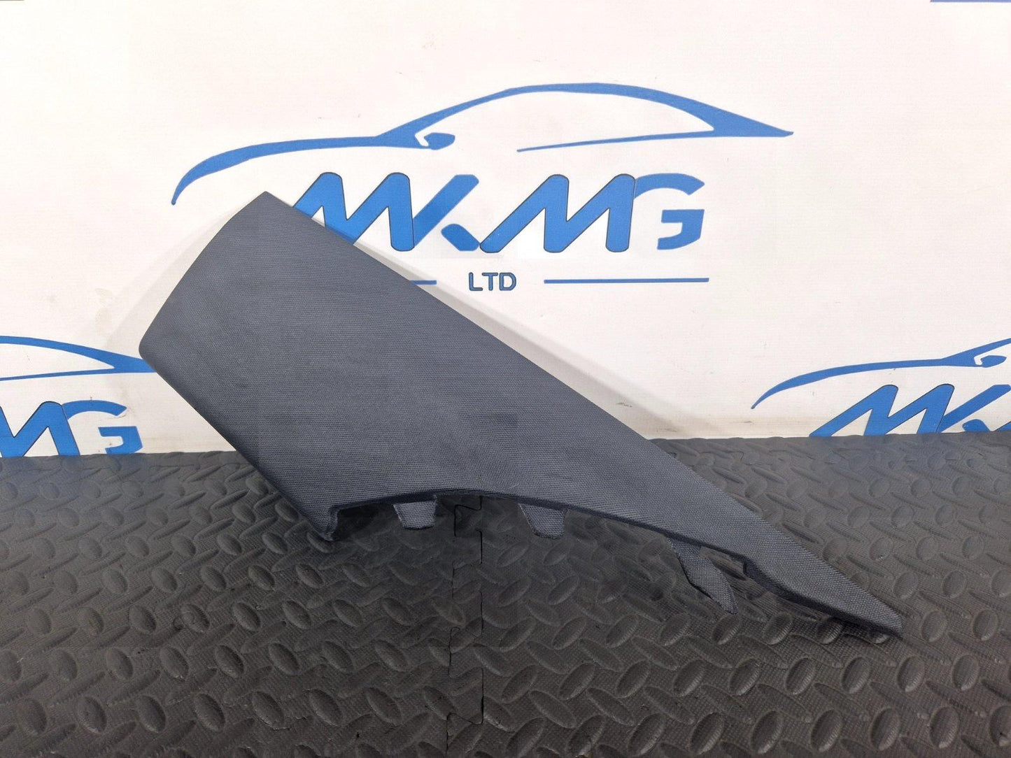 16-19 AUDI A4 B9 S-LINE GENUINE REAR RIGHT O/S C-PILLAR TRIM COVER 8W5867246A