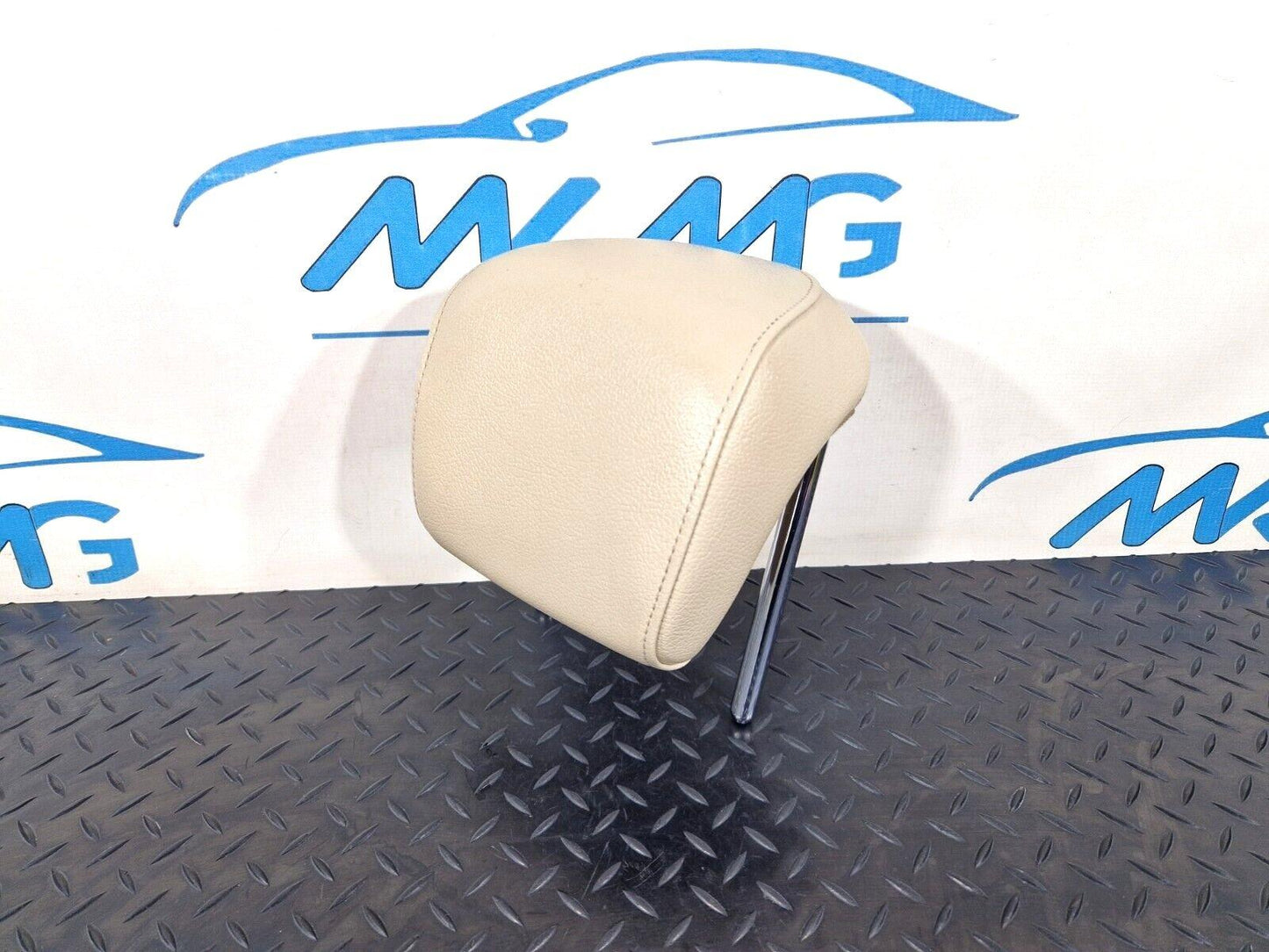 16-24 AUDI A5 F5  REAR RIGHT OR LEFT SIDE LEATHER HEADREST