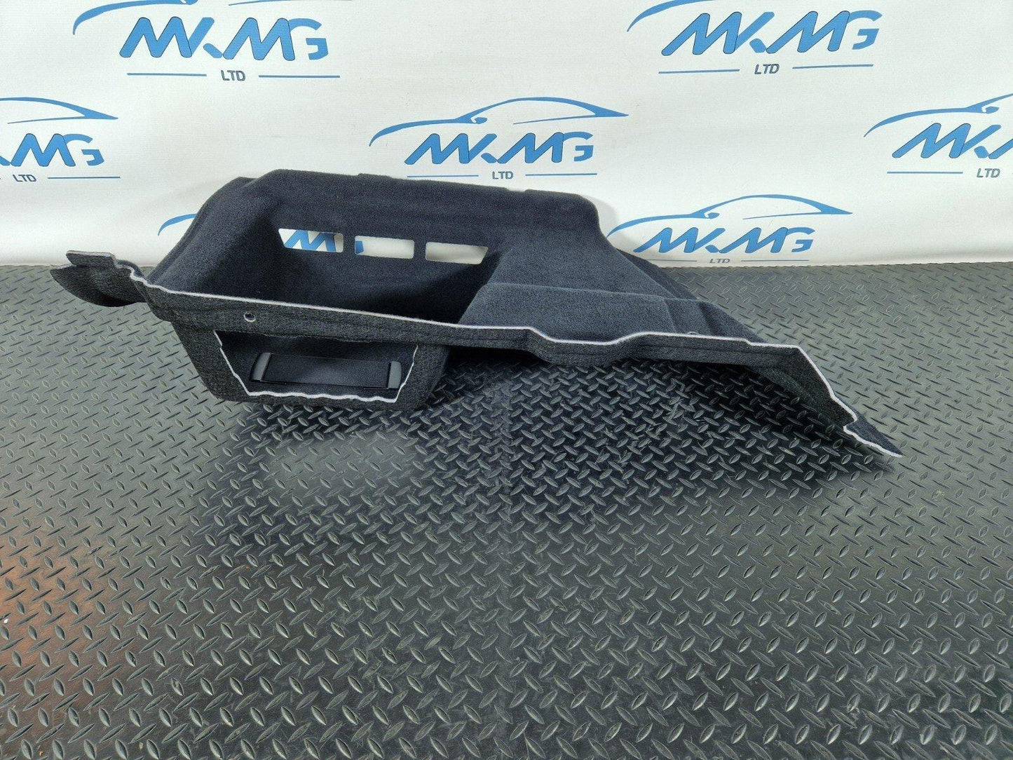 16-22 BMW X1 F48 OEM LEFT PASSENGER SIDE BOOT SIDE COVER LINER 7425643
