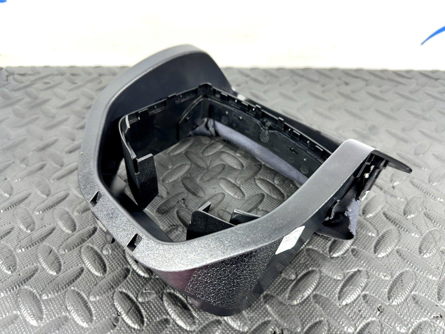 14-21 MERCEDES BENZ GENUINE STEERING COLUMN SURROUND TRIM COVER A20568015079051
