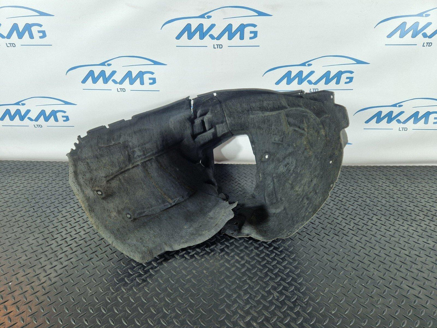 16-19 AUDI A4 B9 GENUINE REAR RIGHT DRIVER SIDE WHEEL ARCH LINER 8W0810172F