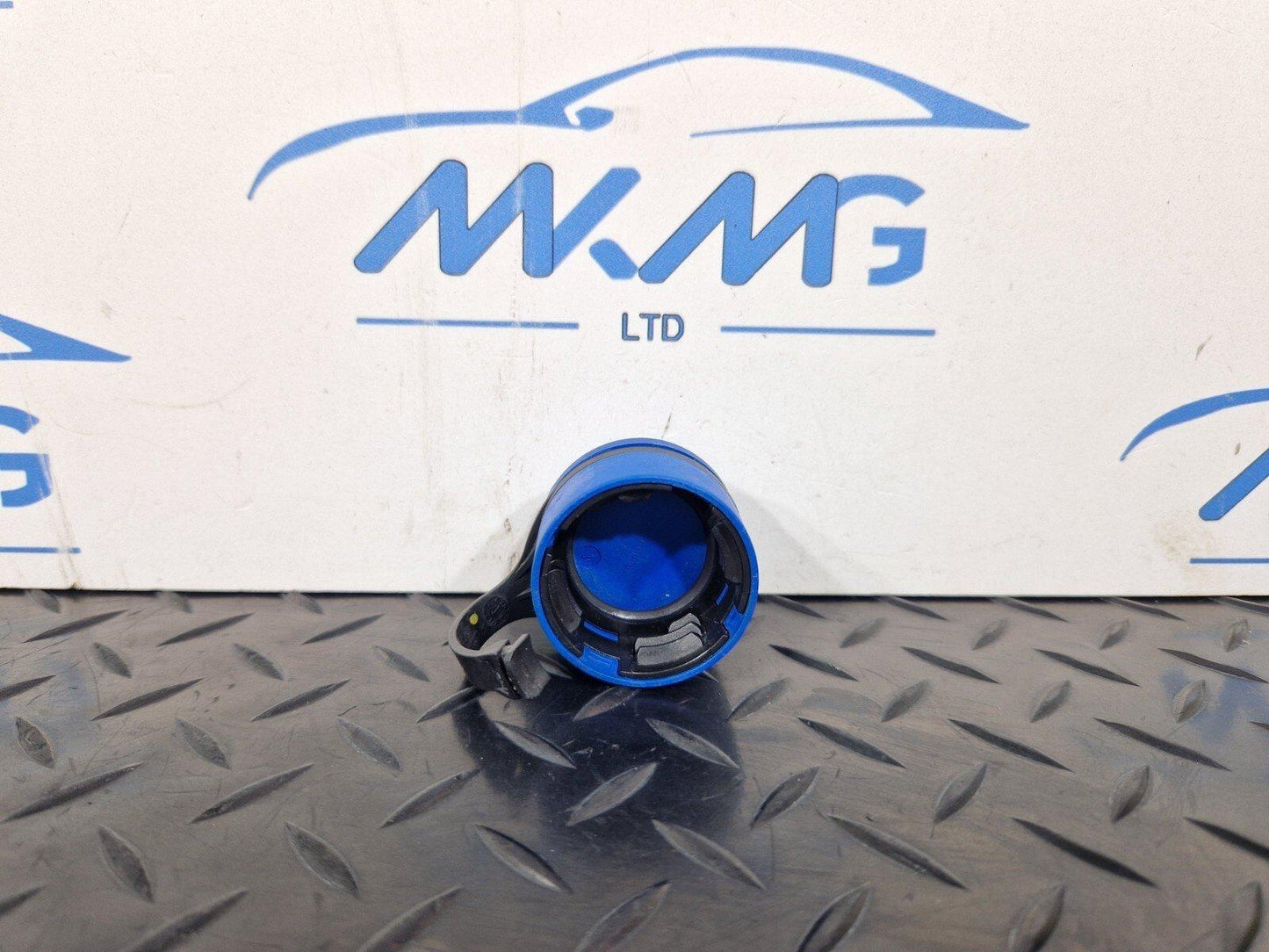 14-21 MERCEDES BENZ C220D W205 GENUINE OEM ADBLUE FILLER CAP A2224700105
