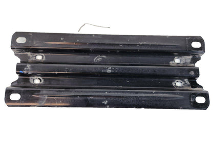 19-ON MERCEDES BENZ B CLASS W247 UNDERBODY PANEL MOUNT BRACKET A1776161900