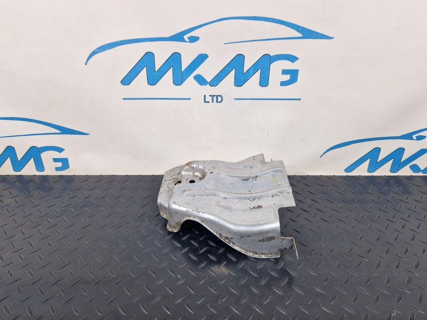 14-21 MERCEDES BENZ C200d W205 OEM RIGHT ENGINE PROTECTION SHIELD A2052410734