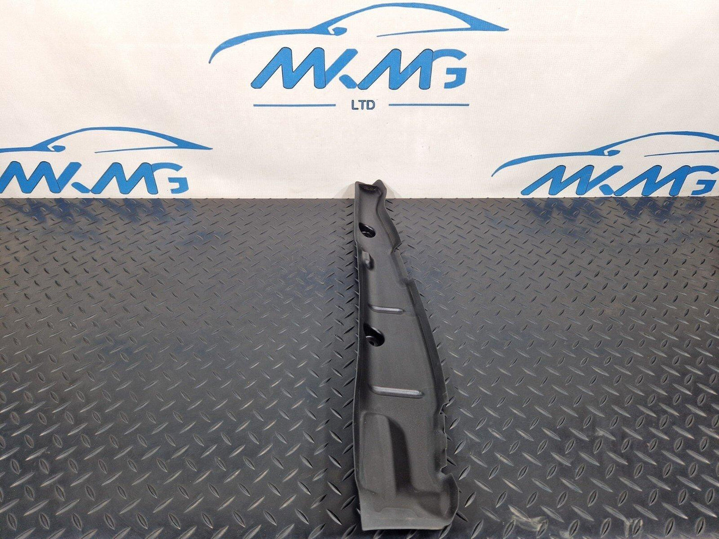 16-19 AUDI A4 B9 GENUINE FRONT LEFT SIDE WING FENDER COVER 8W0821111