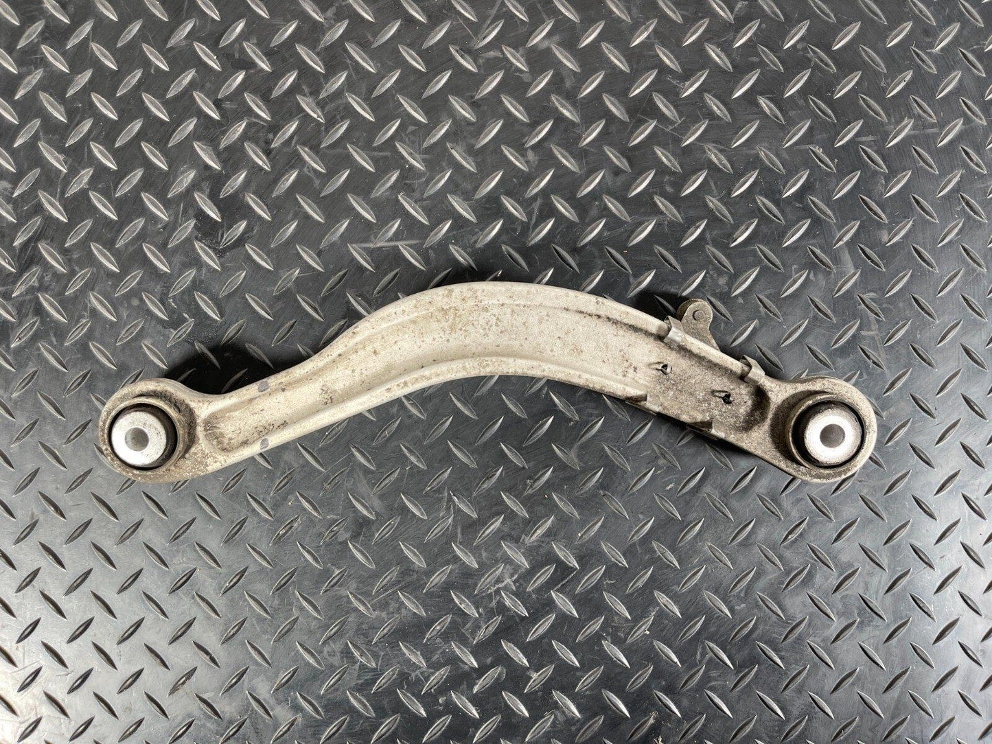 MERCEDES BENZ C350e W205 CONTROL ARM WISHBONE REAR PASSENGER LEFT A20407FI6