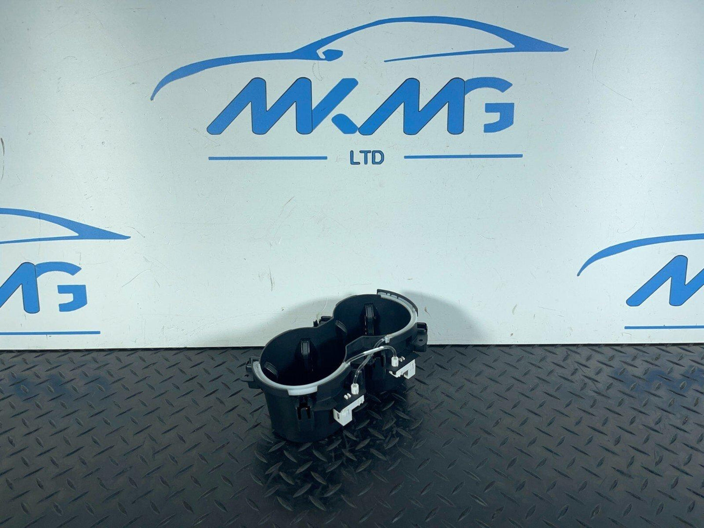 16-23 AUDI A5 F5 SPORTBACK S-LINE GENUINE TWIN DOUBLE CUP HOLDER 8W0862533A