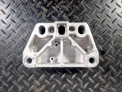17-20 VW E-GOLF MK7.5 GENUINE FRONT RIGHT O/S/F ENGINE MOUNT BRACKET 5QE199588B