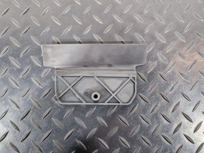 11-18 BMW 6 SERIES F06 RADIATOR CLIP RAD RUBBER MOUNT 7607831