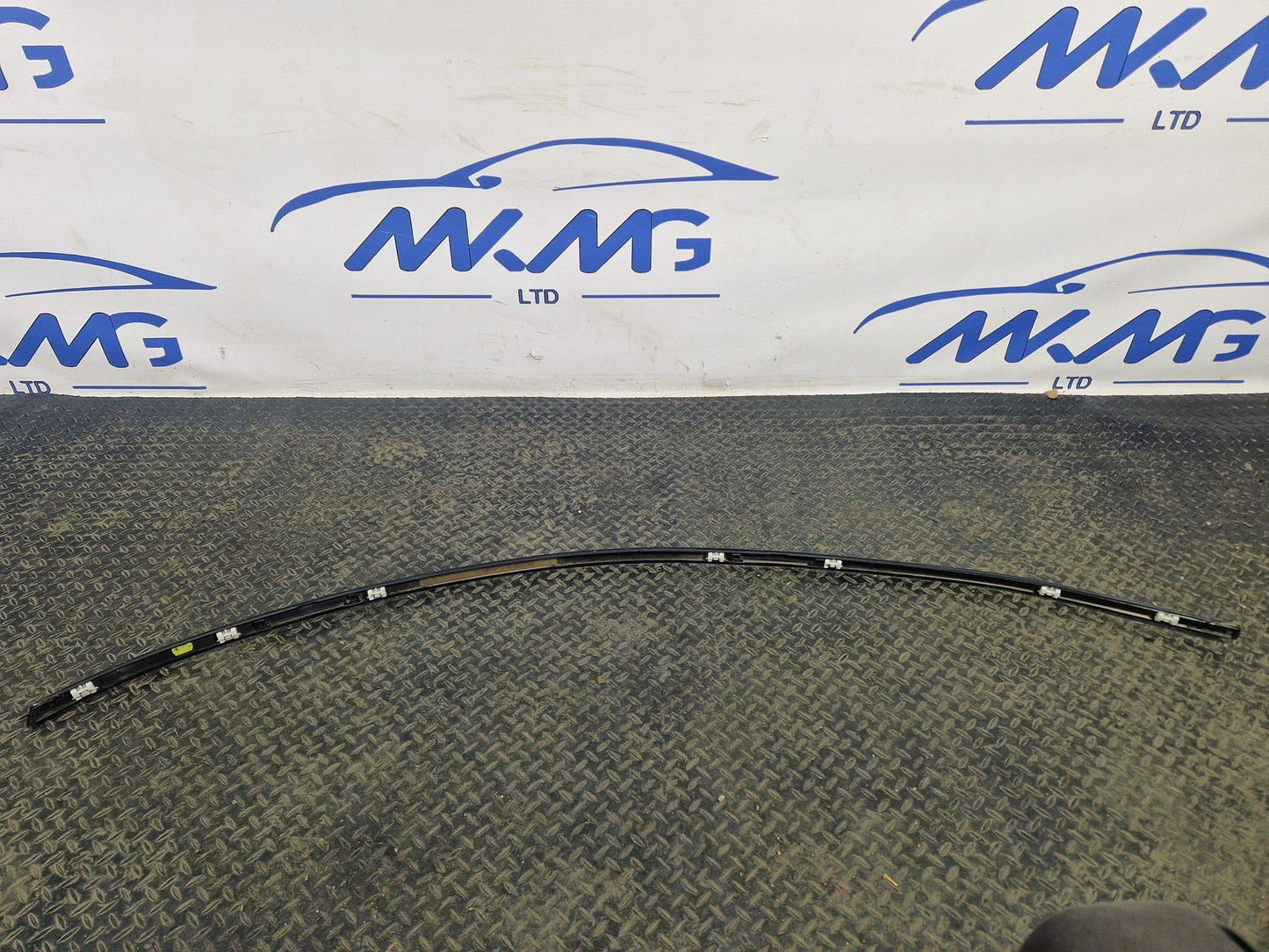 BMW 1 Series F20 F21 Right Driver Side Roof Rail Trim Genuine 7240686