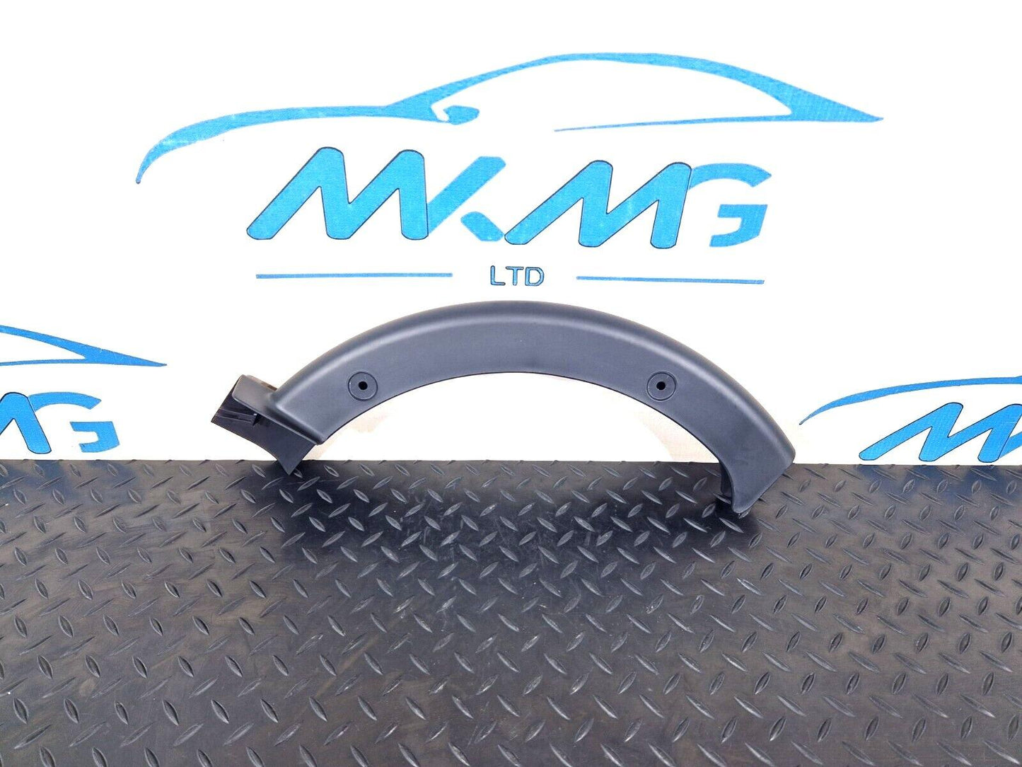 16-19 AUDI A4 B9 GENUINE BOOT LID RIGHT SIDE HINGE TRIM COVER 8W5971822