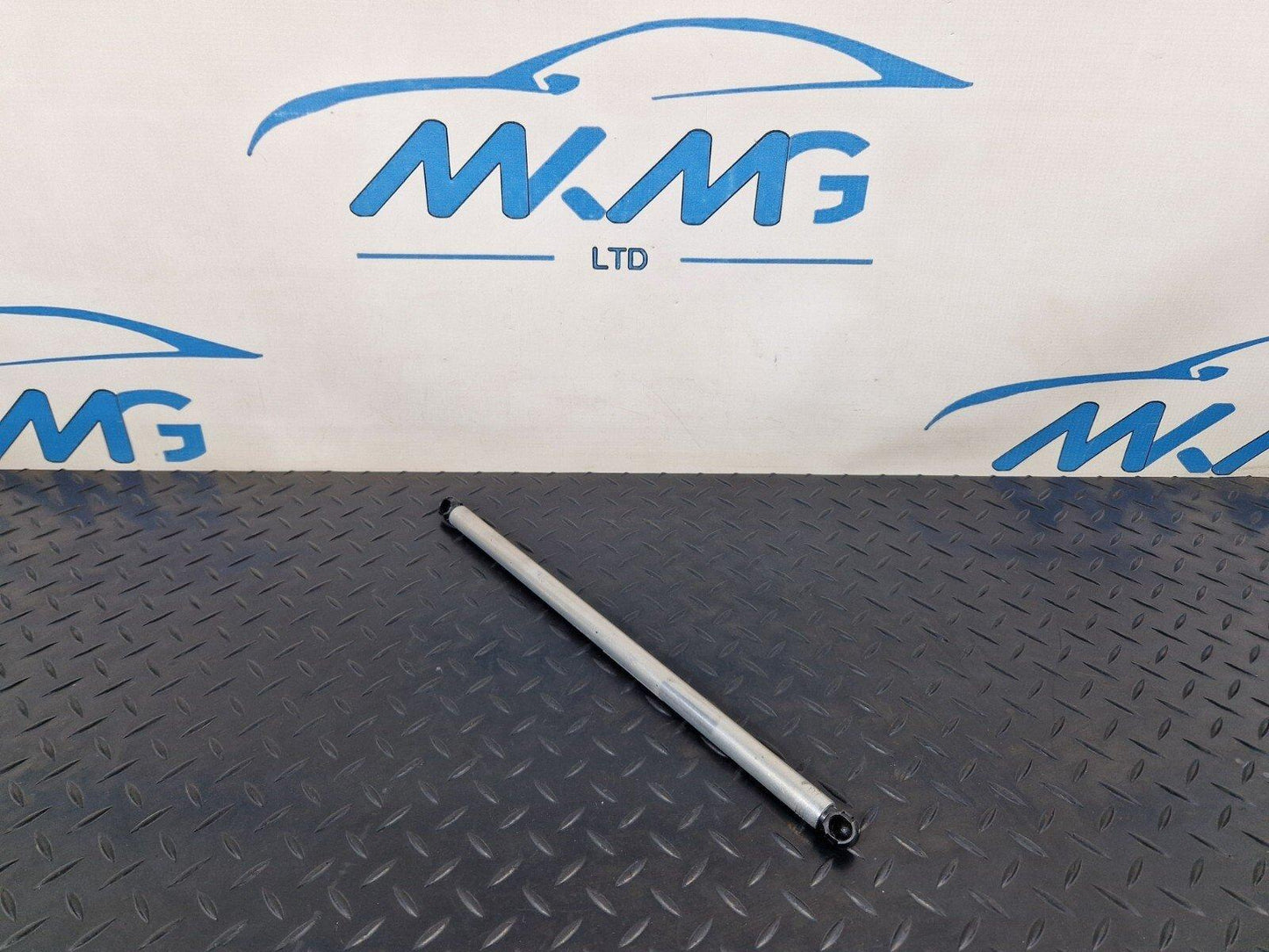 10-18 AUDI A7 4G S-LINE REAR BOOT TAILGATE GAS STRUT 4G8827858S