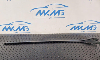 11-19 MERCEDES BENZ ML W166 FRONT LEFT WINDSCREEN WATER DEFLECTOR A1666901180