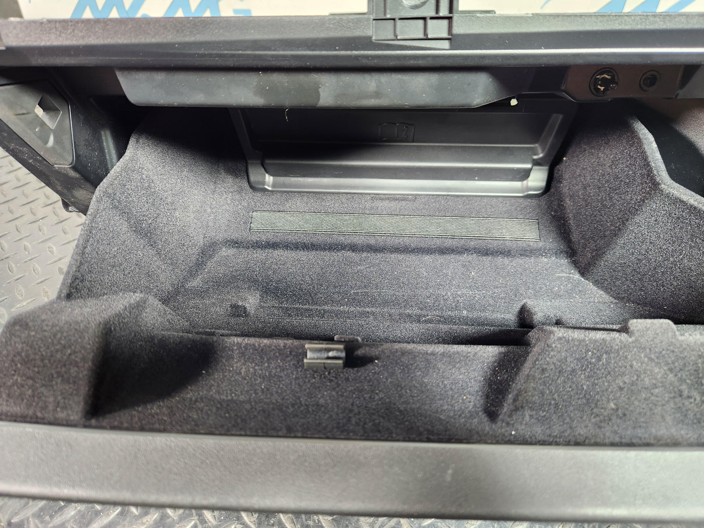 Land Rover Range Rover Evoque L551 Glove Box Storage Compartment K8D2-060T10-B
