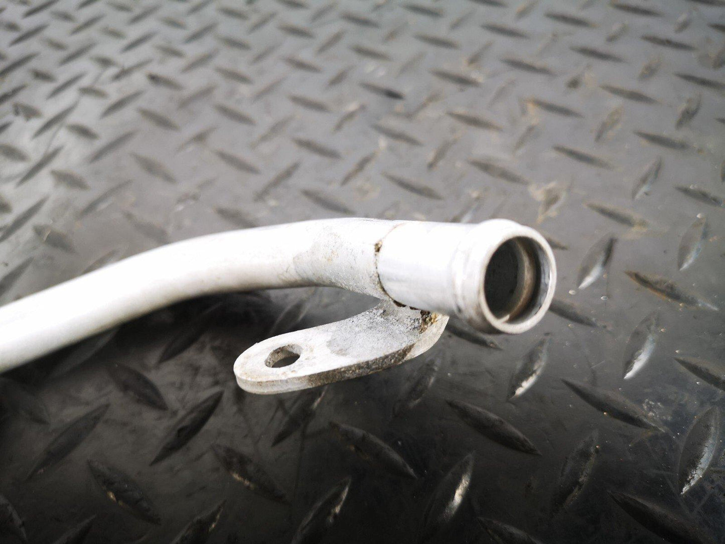 16-19 AUDI A4 B9 S-LINE GENUINE V6 3.0TDI CSW WATER COOLANT PIPE LINE 8W0819377B