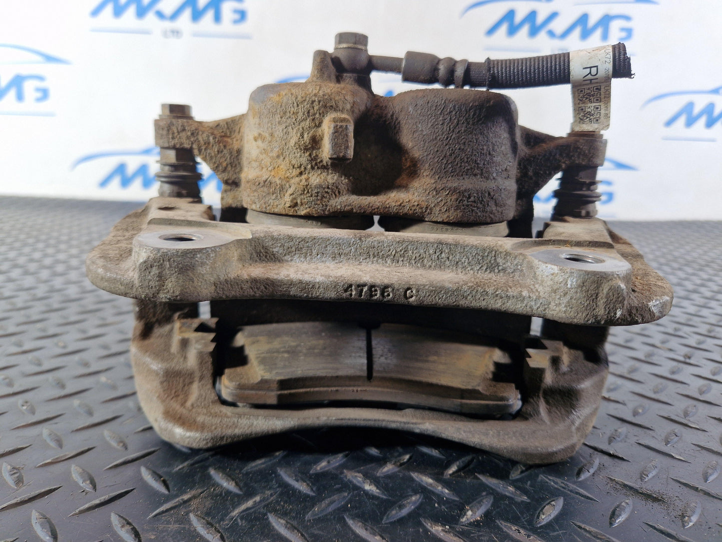 19-ON RANGE ROVER EVOQUE L551 GENUINE FRONT RIGHT O/S BRAKE CALIPER LK72-2078-BC