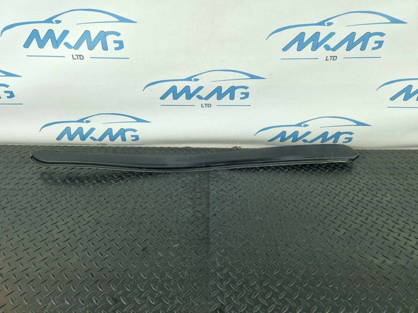 10-13 BMW X5 E70 LCI LEFT SIDE CENTER CONSOLE TRIM COVER PANEL IN BLACK 0117828
