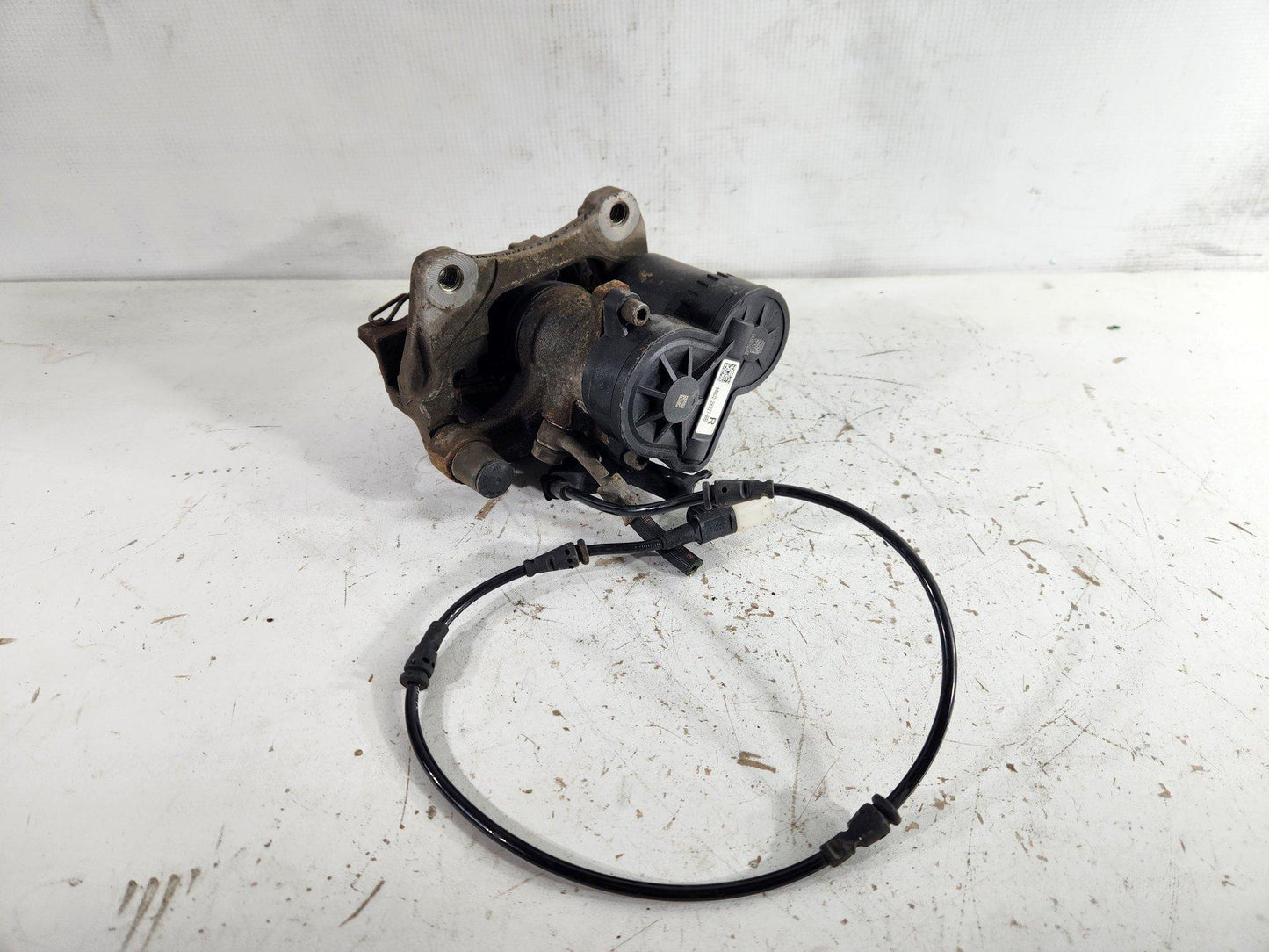 Range Rover Evoque Genuine Rear Right O/S Driver Brake Caliper M8D2-2K327-BB