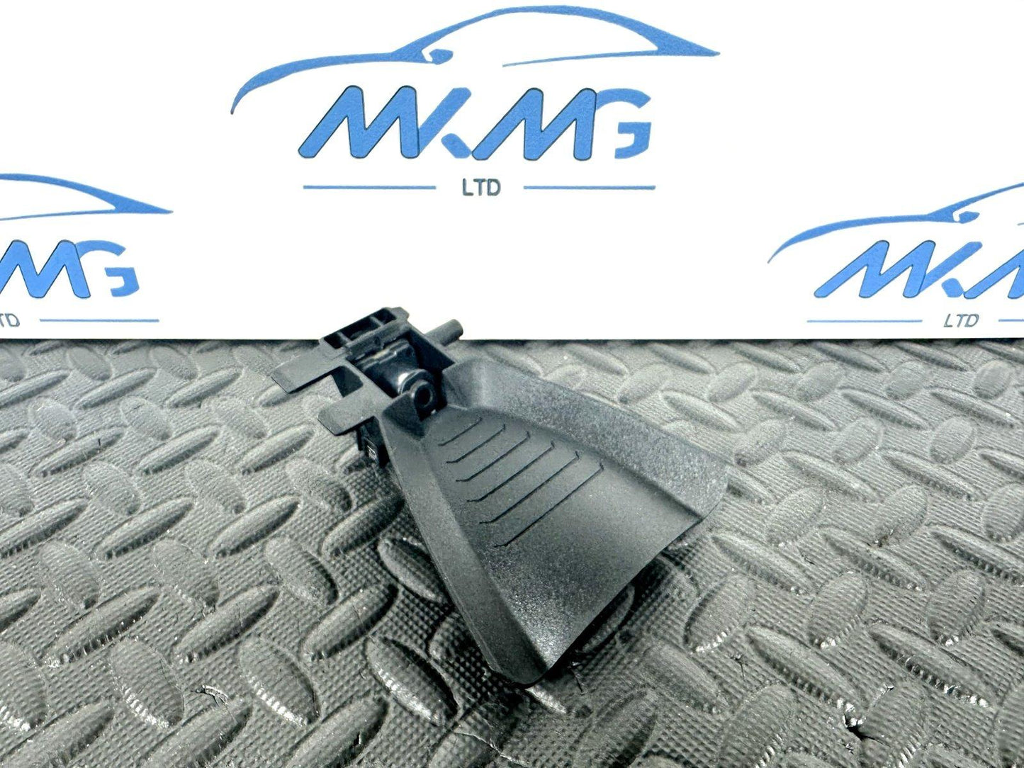 14-21 BMW 2 SERIES GRAN TOURER F45 F46 FRONT PARKING CAMERA 9384687