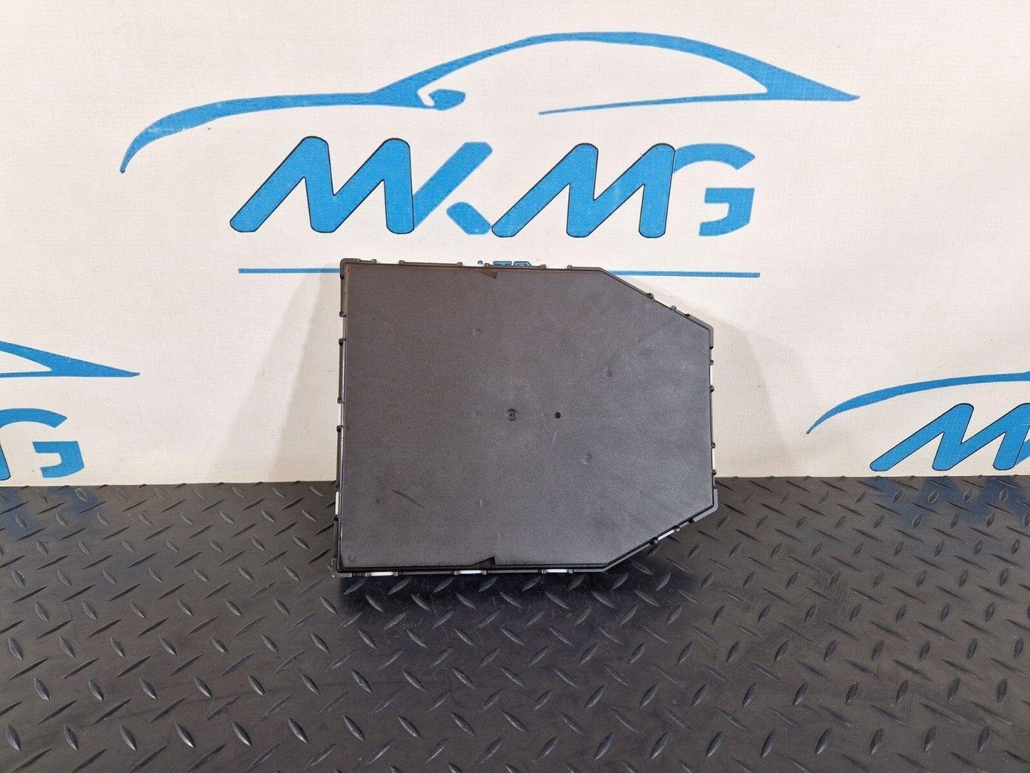 18-ON MERCEDES BENZ A CLASS W177 BCM BODY CONTROL MODULE A2479008109 A2479017901