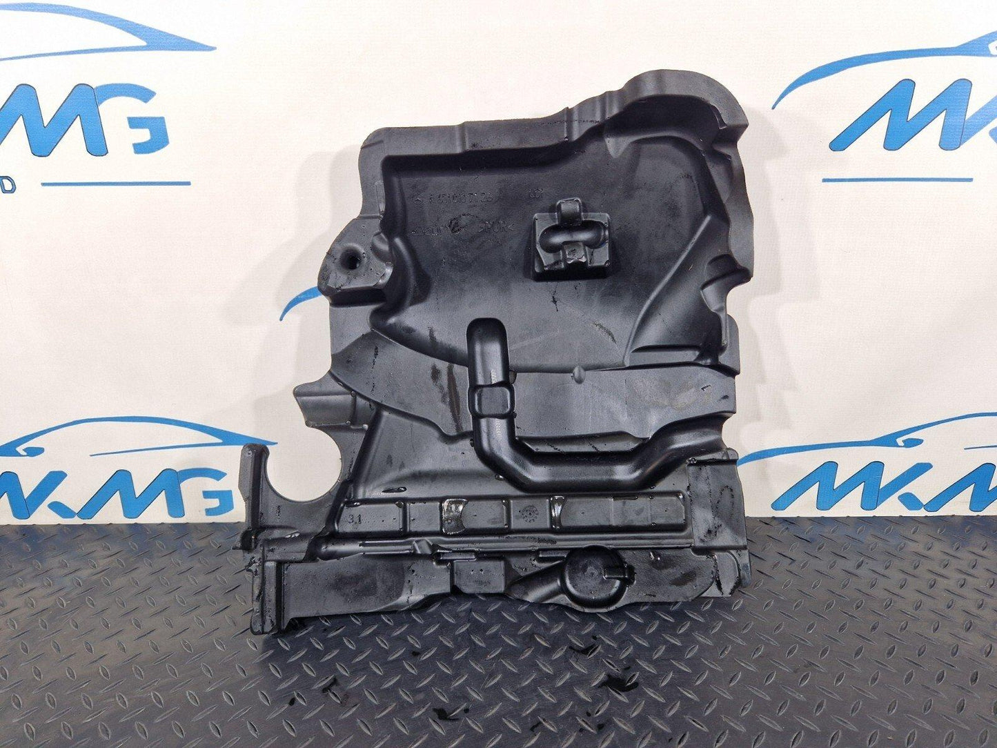 18-ON MERCEDES BENZ SPRINTER W907 2.2 CDI ENGINE COVER A6510107126