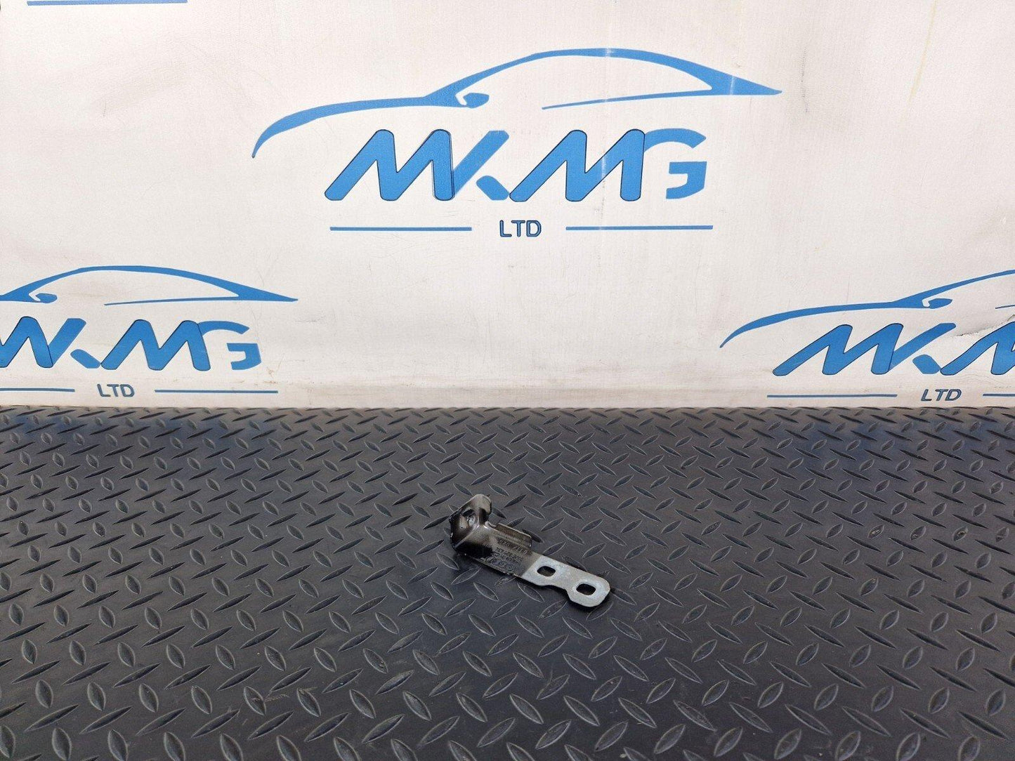 16-24 AUDI A5 F5 COUPE OEM WING FENDER BRACKET FRONT RIGHT 8W6821434