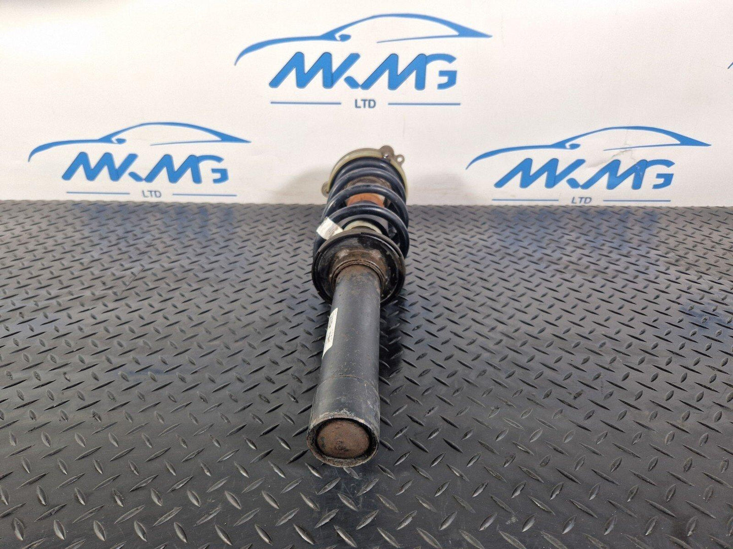 16-19 AUDI A4 B9 FRONT STRUT SHOCK ABSORBER FITS BOTH SIDES 8W0031AK 8W0413031AK