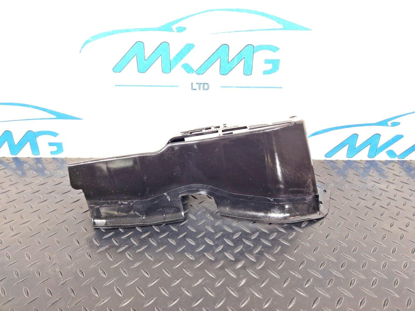 2018-ON MERCEDES BENZ SPRINTER W907 OEM CONSOLE COVER MOUNT LEFT A9078802400