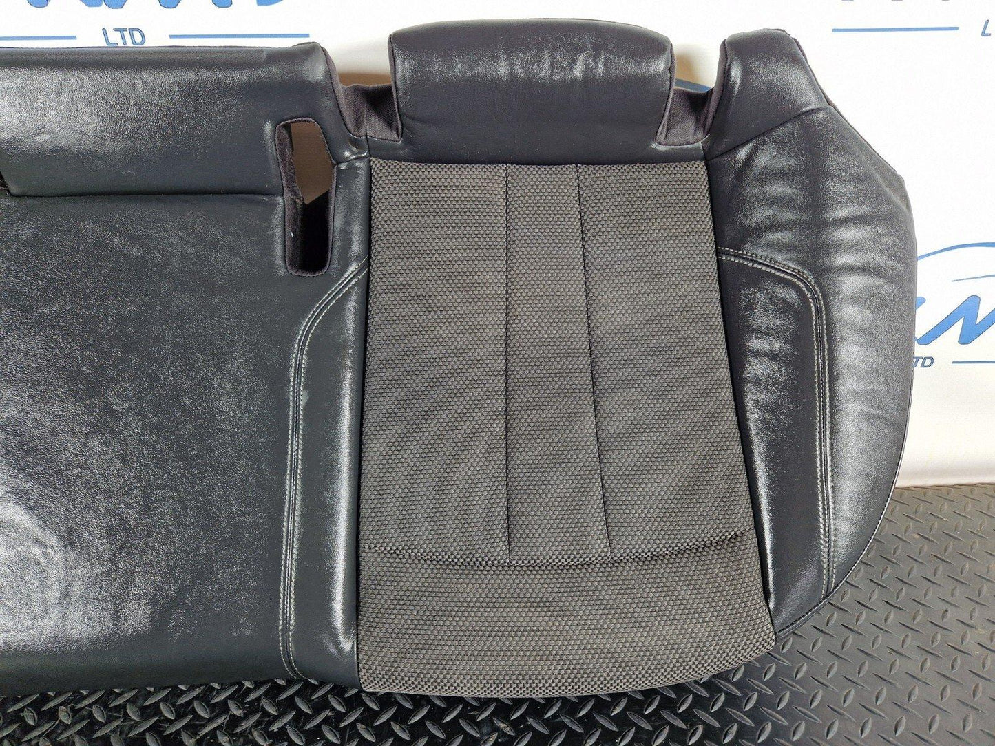 16-19 AUDI A4 B9 S-LINE GENUINE REAR HALF LEATHER SEAT BENTCH 8W0885375A