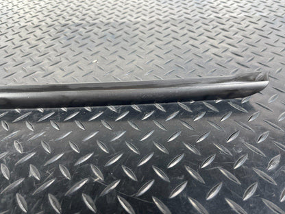 16-23 AUDI A5 SPORTBACK FRONT RIGHT  WINDSHIELD WATER DEFLECTOR STRIP 8W6854328B