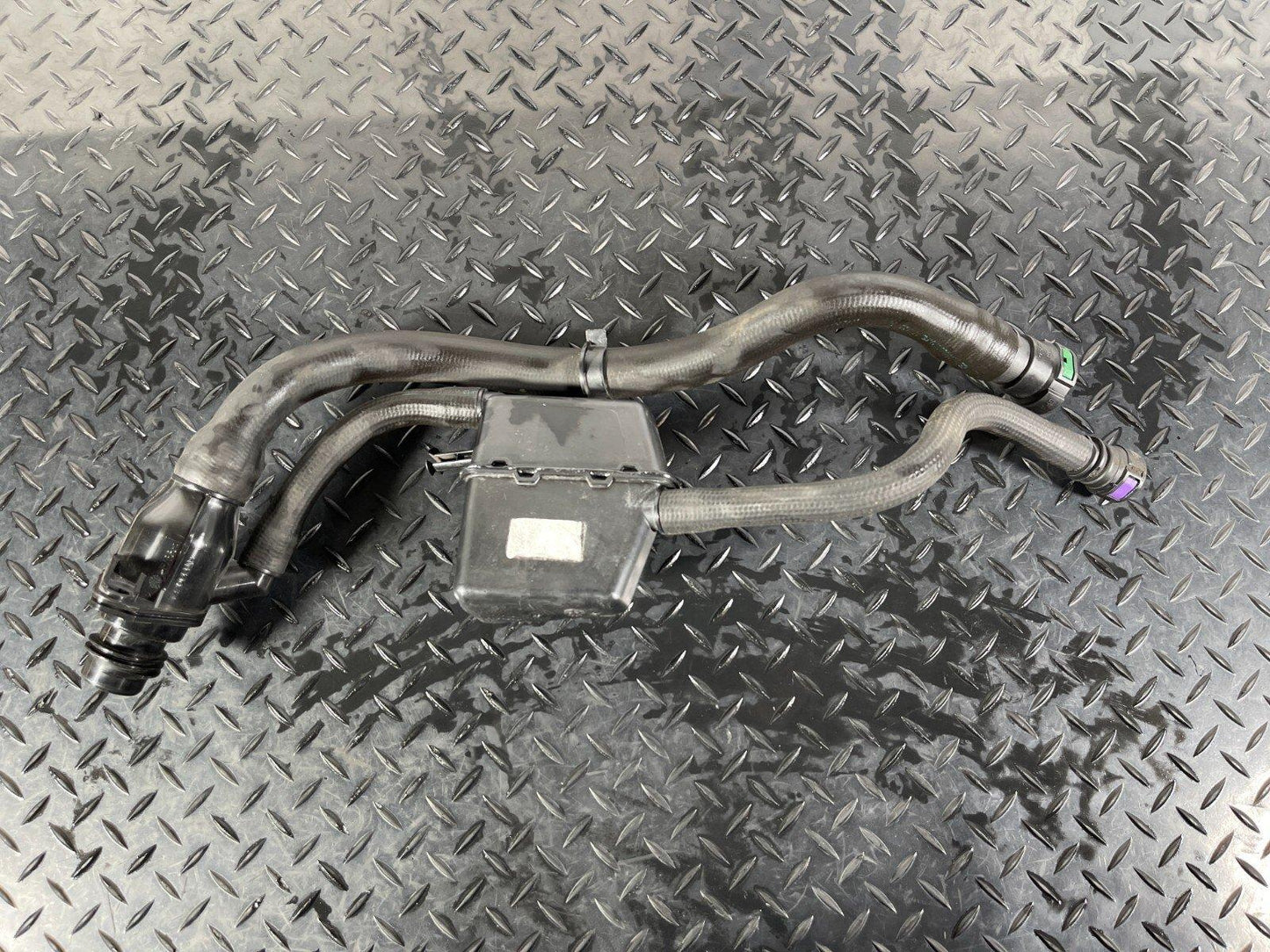 16-23 AUDI A5 F5 SPORTBACK S-LINE Add Blue Filler Reducing Pipe Hose 8W6131963A