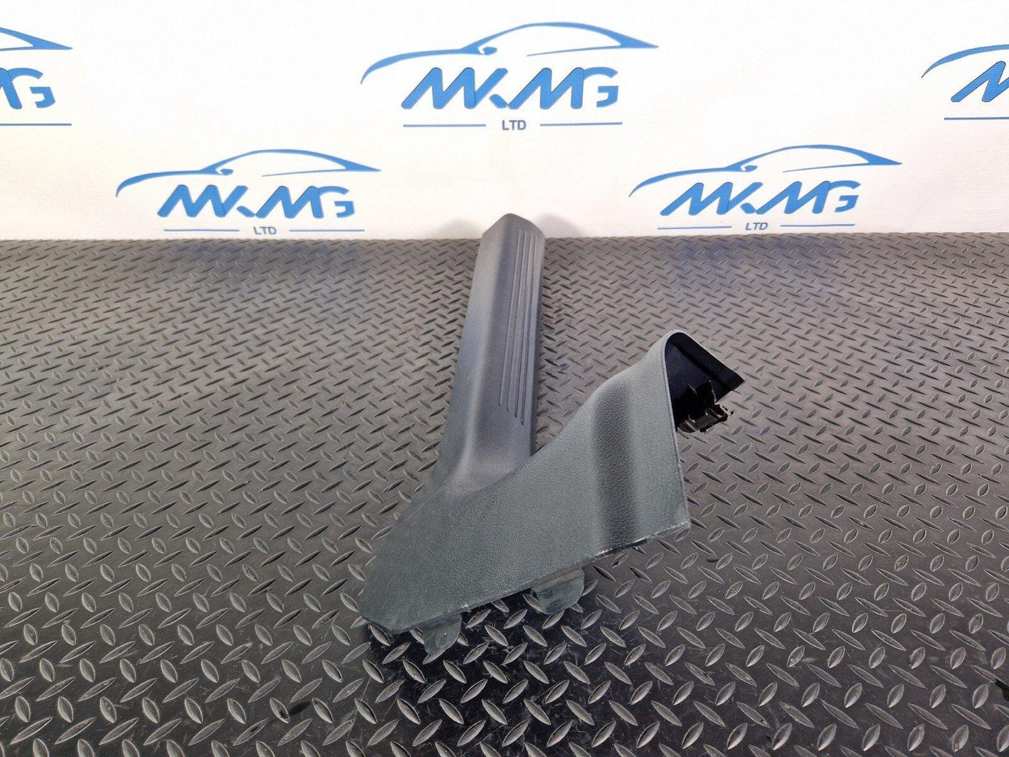 MERCEDES A-CLASS W177 FRONT LEFT LOWER SIDE SILL COVER TRIM PANEL A1776802300