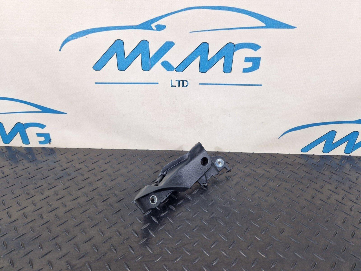 12-17 AUDI S5 CONVERTIBLE OEM BELT GUIDE REAR RIGHT 8F0857827