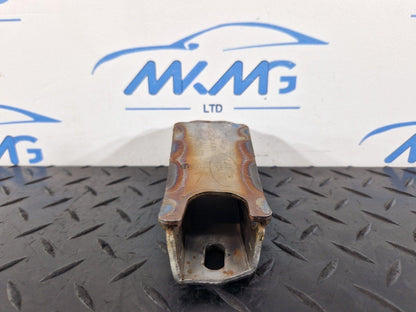 19-ON RANGE ROVER EVOQUE L551 EXHAUST HANGER BRACKET K8D25K291BB