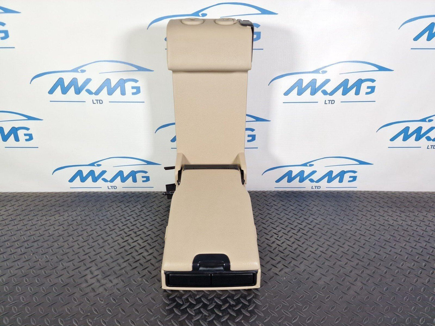 14-21 MERCEDES C CLASS W205 OEM REAR ARM REST SEAT BACK A2059200324