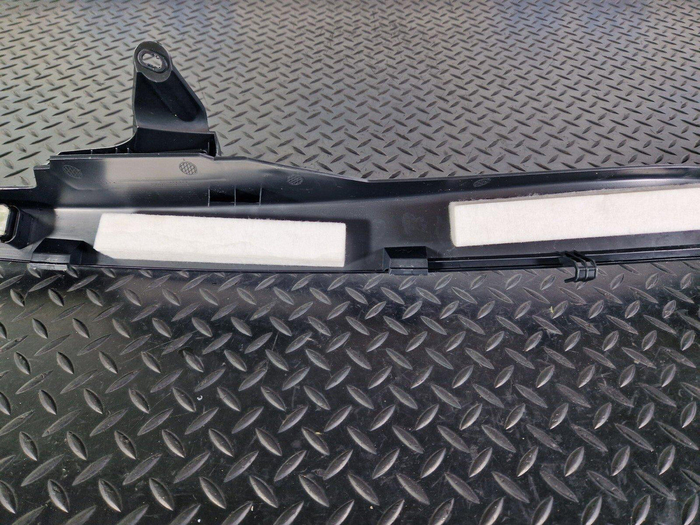 14-21 MERCEDES BENZ W205 REAR LEFT SEAT TRIM & SWITCH A2056906725 A2059058404