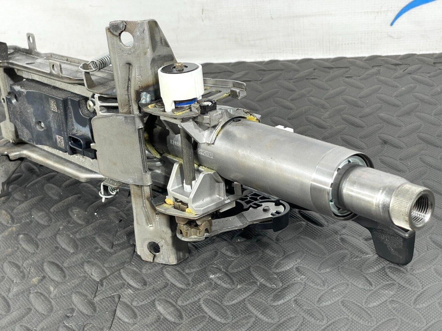 16-19 AUDI A4 B9 AVANT GENUINE STEERING COLUMN ASSEMBLY 8W0419065