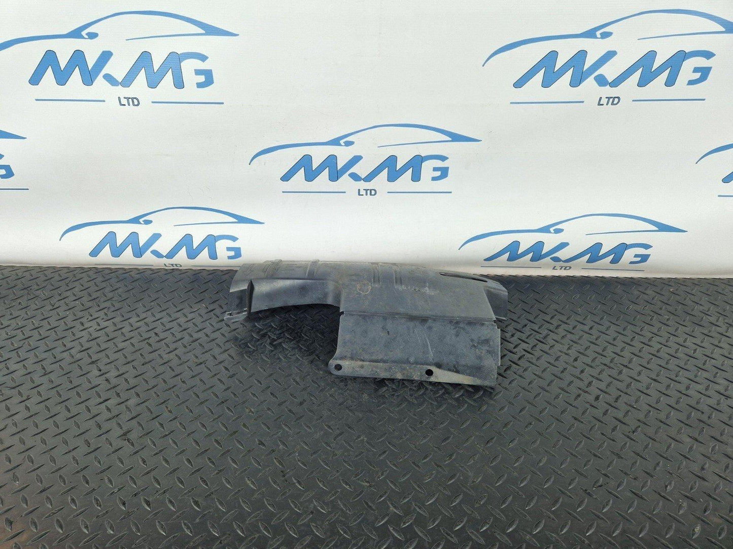13-19 MERCEDES BENZ CLA C117 AMG REAR RIGHT O/S/R WISHBONE COVER A2463520291