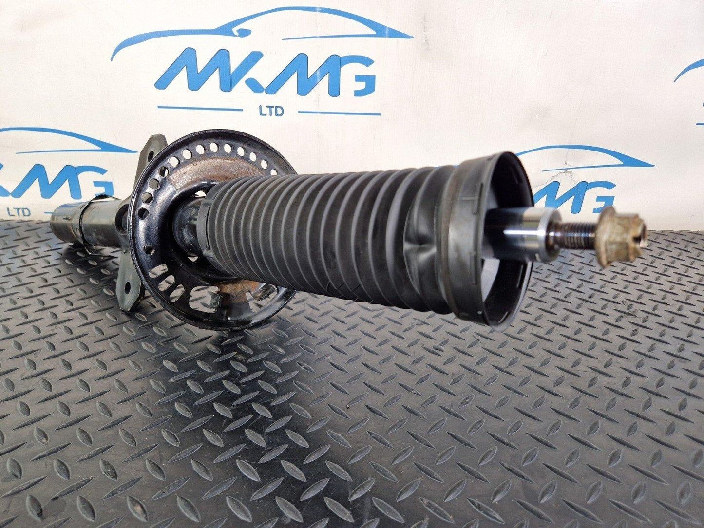 18-ON MERCEDES SPRINTER W910 FRONT FITS BOTH SIDES SHOCK ABSORBER A9103208600