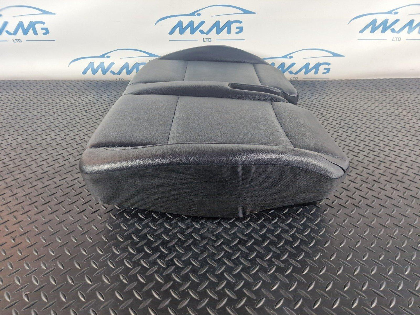14-23 MERCEDES BENZ VITO W447 FRONT LEFT LEATHER DOUBLE SEAT BENCH A0009110537